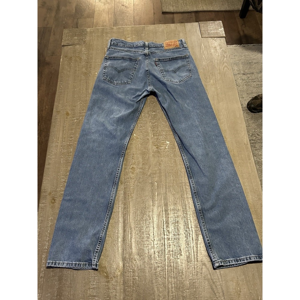 Levi's 505 Regular Fit Men's 32x32 Medium Wash Blue Jeans Straight Leg Zip Fly‎
